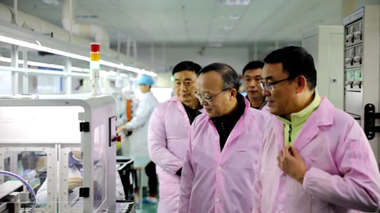 省委統(tǒng)戰(zhàn)部副部長(zhǎng)、省政府僑辦主任丁學(xué)新一行蒞臨公司調(diào)研