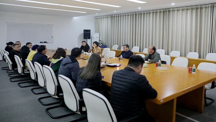 郴州高新區(qū)黨工委副書記、管委會主任李黎明蒞臨炬神電子調(diào)研